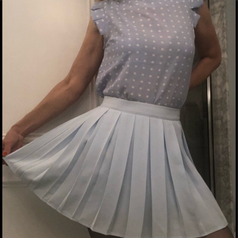 Forever 21 pleated skirt